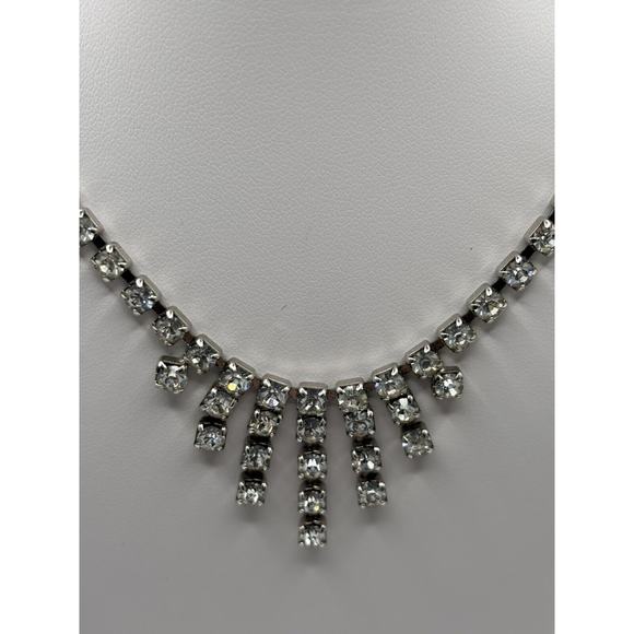 VTG Rhinestone Necklace Clear Dangle Silver Tone J1-3026 - Picture 4 of 9